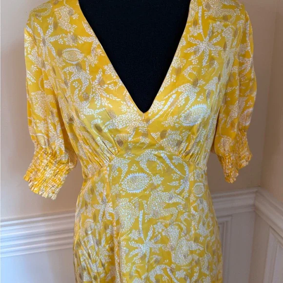 Never Fully Dressed May puff sleeve gold fleck maxi dress in yellow sz 4P  - threedaughtersproperties.com
